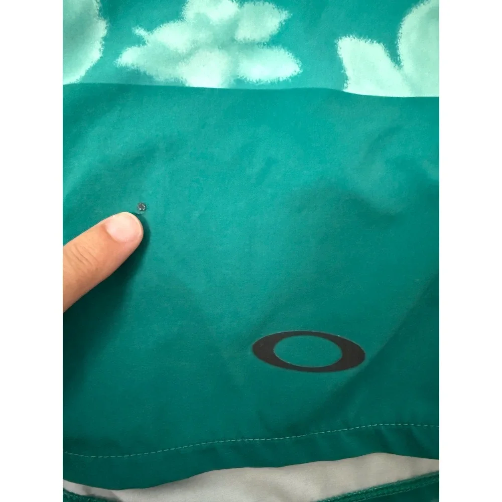 Oakley Mens Board Shorts Size 38 Purple Teal Hibiscus Floral Swim Trunks CA35460